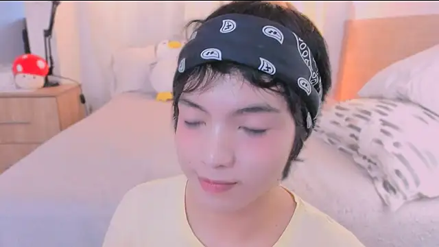 Snapshot of AllanYong18 chatting on 6, 3, 2026 AllanYong18 online show from 6, 3, 2026