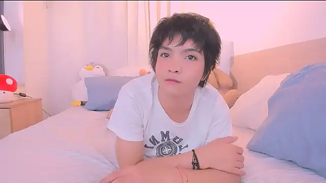 AllanYong18 online show from 8, 1, 2026