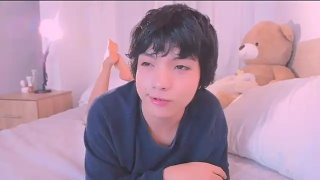 AllanYong18 online show from 29, 9, 2025