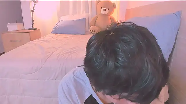 AllanYong18 online show from 2, 12, 2025