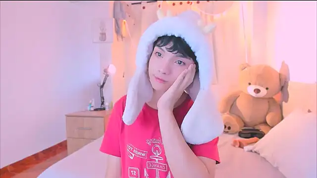 AllanYong18 online show from 21, 10, 2025