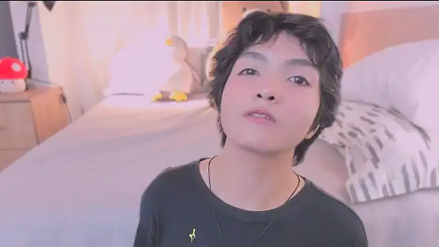 Snapshot of AllanYong18 chatting on 2, 3, 2026 AllanYong18 online show from 2, 3, 2026