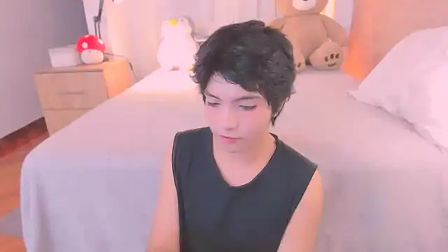 Snapshot of AllanYong18 chatting on 17, 2, 2026 AllanYong18 online show from 17, 2, 2026