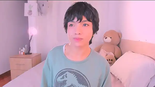 AllanYong18 online show from 1, 10, 2025