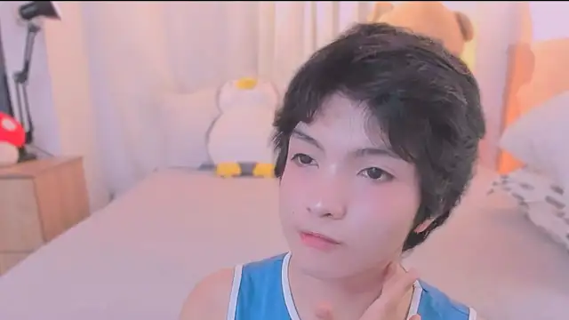 Snapshot of AllanYong18 chatting on 3, 3, 2026 AllanYong18 online show from 3, 3, 2026