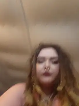 LitHippieBaby420 online show from 18, 1, 2025