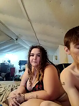 LitHippieBaby420 online show from 7, 1, 2025