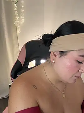 Snapshot of karla_hotgirl chatting on 3, 3, 2026 karla hotgirl online show from 3, 3, 2026