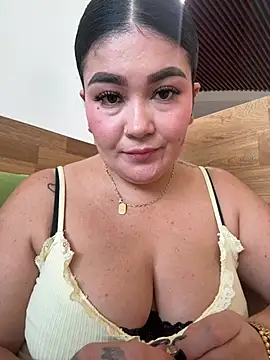 Snapshot of karla_hotgirl chatting on 16, 7, 2026 karla hotgirl online show from 16, 7, 2026