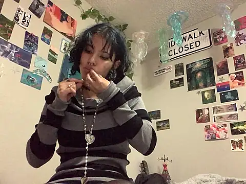 Rubyred2369 online show from 25, 1, 2025