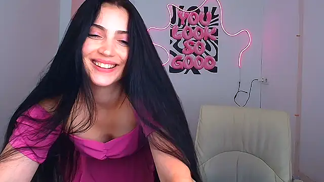 Snapshot of Amalia_amor chatting on 4, 8, 2026 Amalia amor online show from 4, 8, 2026