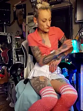 MissParadise40 online show from 3, 11, 2025