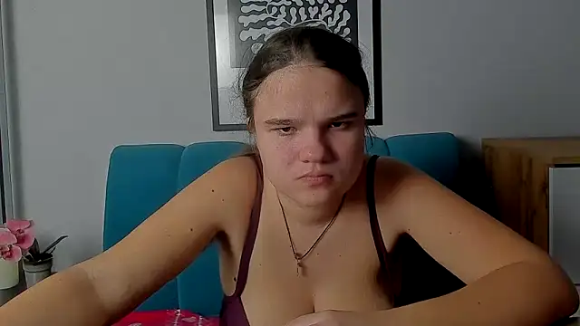 Snapshot of AdeleCruz chatting on 9, 2, 2026 AdeleCruz online show from 9, 2, 2026