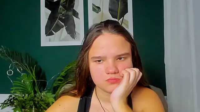 Snapshot of AdeleCruz chatting on 21, 2, 2026 AdeleCruz online show from 21, 2, 2026