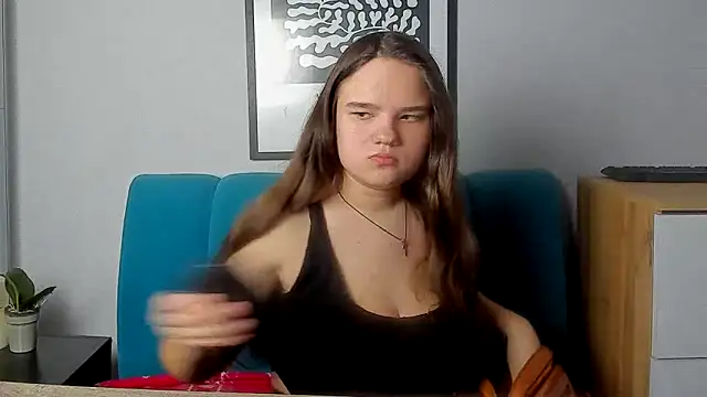 Snapshot of AdeleCruz chatting on 21, 3, 2026 AdeleCruz online show from 21, 3, 2026