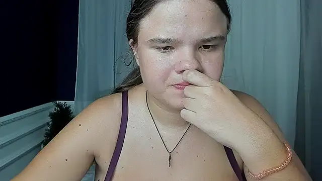 AdeleCruz online show from 15, 9, 2025