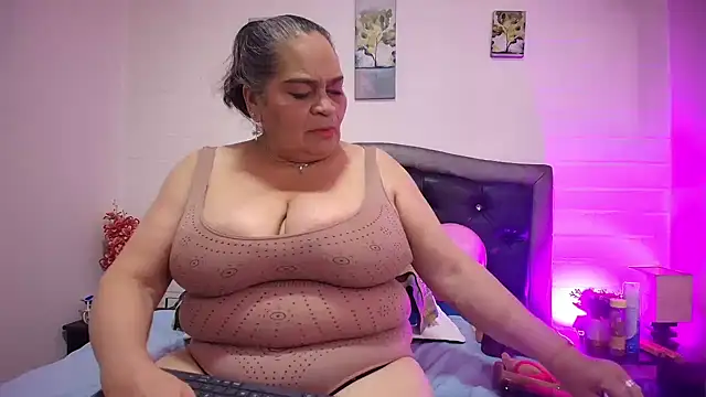 VickyBoobss online show from 17, 6, 2026