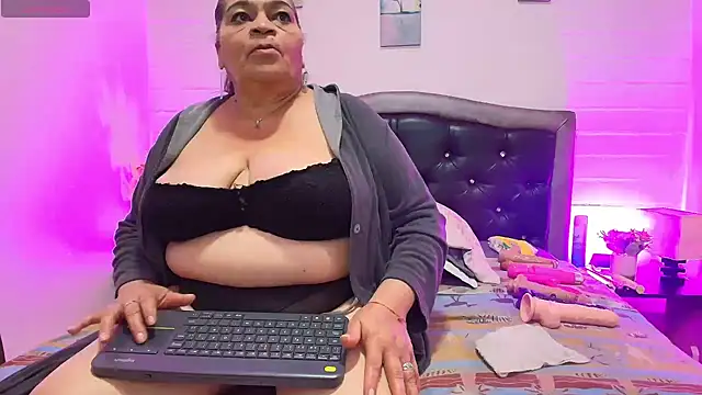 VickyBoobss online show from 25, 6, 2026