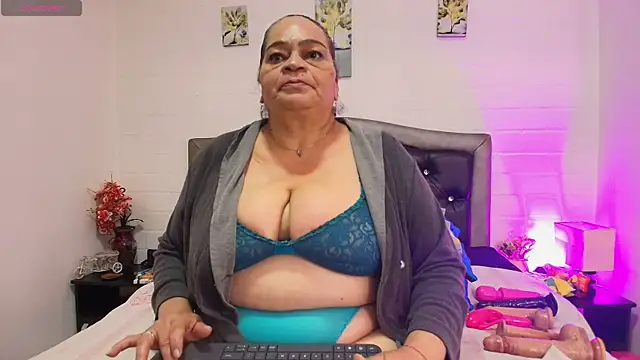 VickyBoobss online show from 23, 5, 2026