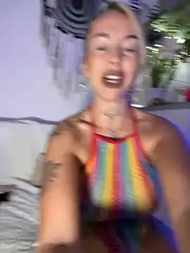 CheekyChels online show from 1, 12, 2025