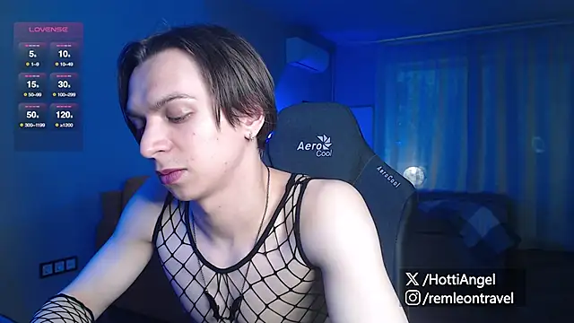 Snapshot of leon_yuugen chatting on 22, 4, 2026 leon yuugen online show from 22, 4, 2026