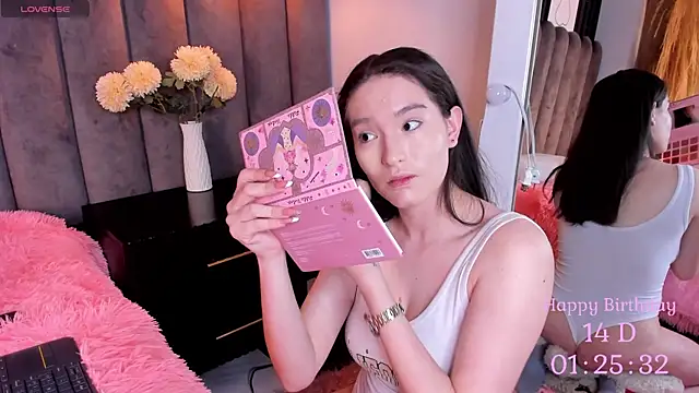 Snapshot of chelsea_bolton_ chatting on 29, 9, 2025 chelsea bolton online show from 29, 9, 2025