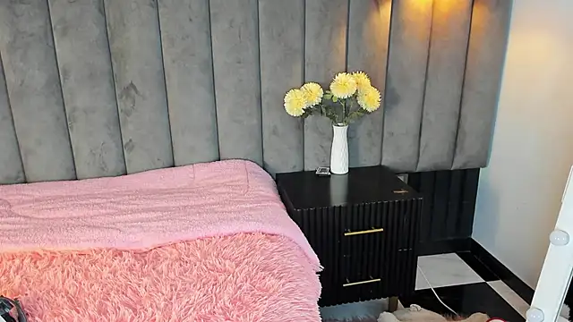 Snapshot of chelsea_bolton_ chatting on 19, 11, 2025 chelsea bolton online show from 19, 11, 2025