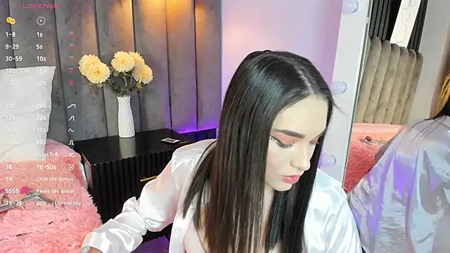 Snapshot of chelsea_bolton_ chatting on 12, 9, 2025 chelsea bolton online show from 12, 9, 2025