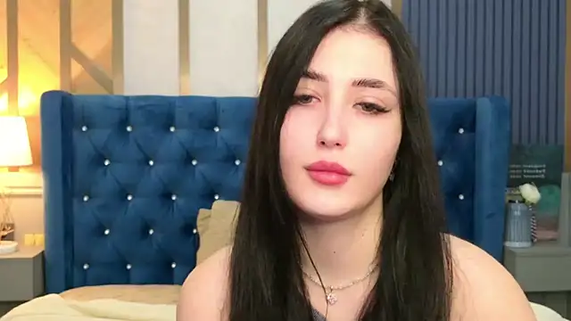 EmmaLawrens online show from 19, 9, 2025