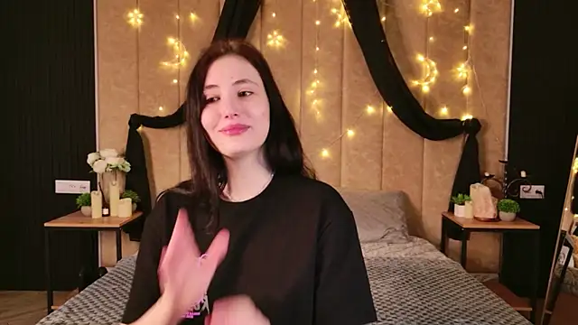 EmmaLawrens online show from 20, 2, 2026