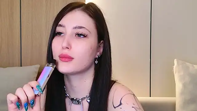 Snapshot of EmmaLawrens chatting on 18, 7, 2026 EmmaLawrens online show from 18, 7, 2026