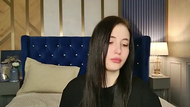 EmmaLawrens online show from 17, 2, 2026