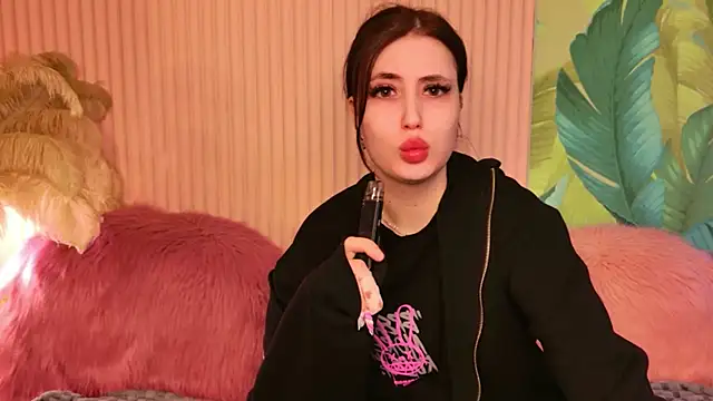 EmmaLawrens online show from 2, 5, 2026
