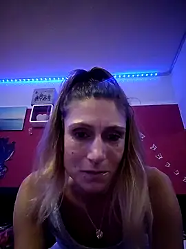 Snapshot of Dessousgirl8787 chatting on 9, 1, 2025 Dessousgirl8787 online show from 9, 1, 2025