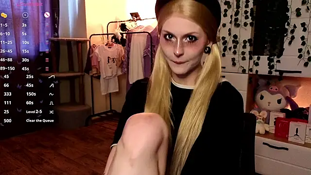 Emily  Mooree online show from 4, 10, 2025