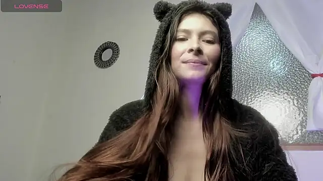 Snapshot of Aleska_Miami chatting on 10, 2, 2025 Aleska Miami online show from 10, 2, 2025