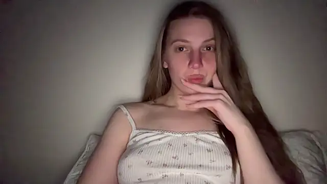 Ella-82 online show from 22, 2, 2025