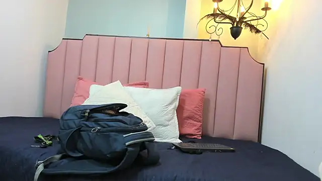 Snapshot of KarenSims chatting on 5, 2, 2026 KarenSims online show from 5, 2, 2026