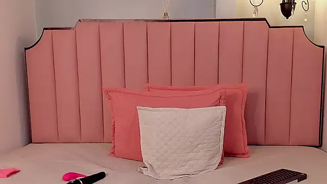 KarenSims online show from 9, 9, 2025