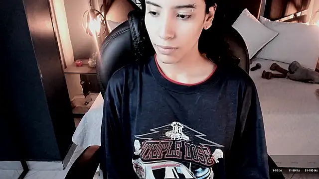 vaiolethsan   online show from 16, 2, 2026