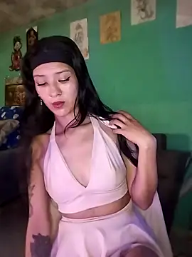 Cleo Hott online show from 6, 11, 2025