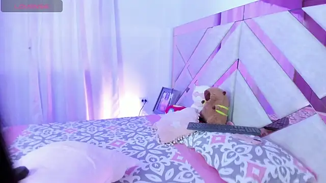 trissha xk1 online show from 12, 10, 2025