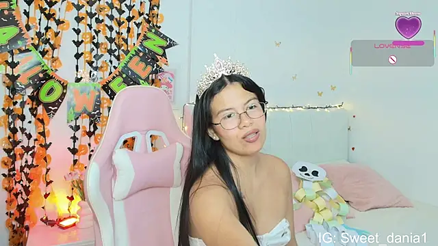 sweet dania  online show from 24, 10, 2025