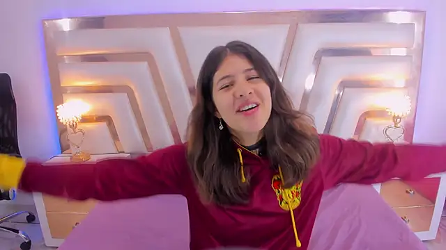 MiaQueen021 online show from 15, 3, 2025