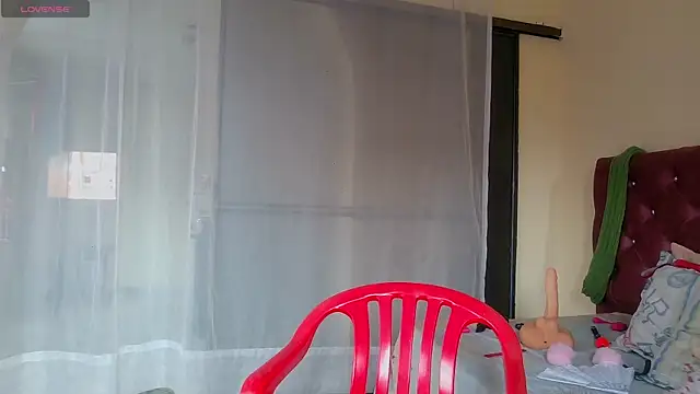 boysLittle online show from 14, 4, 2026