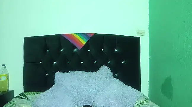 boysLittle online show from 18, 3, 2025