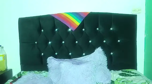 boysLittle online show from 18, 3, 2025