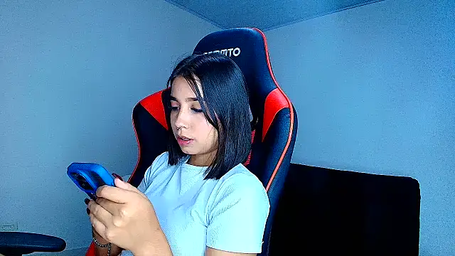 Rousse violett online show from 20, 4, 2026