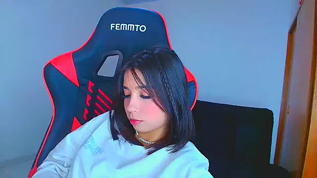 Rousse violett online show from 18, 9, 2025