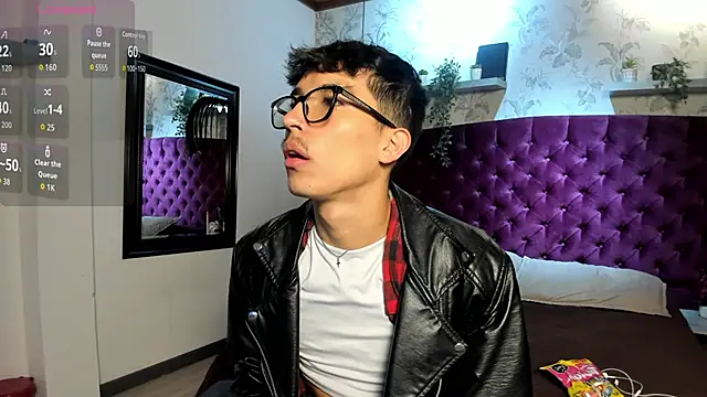 Snapshot of tim__fox chatting on 21, 5, 2026 tim fox online show from 21, 5, 2026